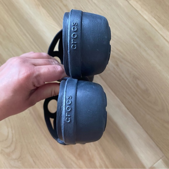 CROCS DUAL COMFORT THONG WEDGES - Picture 4 of 9